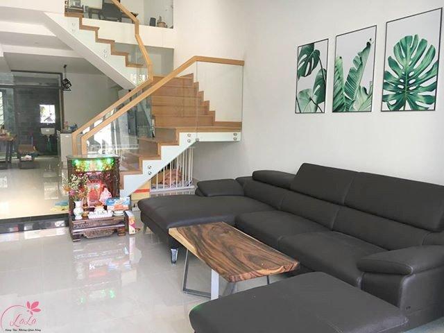 Tranh treo tường hoa vàng và xe đạp