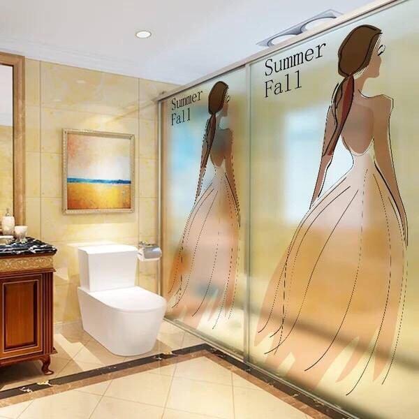 Decal dán kính cô gái nghệ thuật