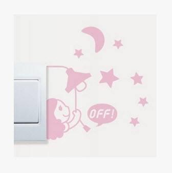 Decal ổ điện bé chơi trăng