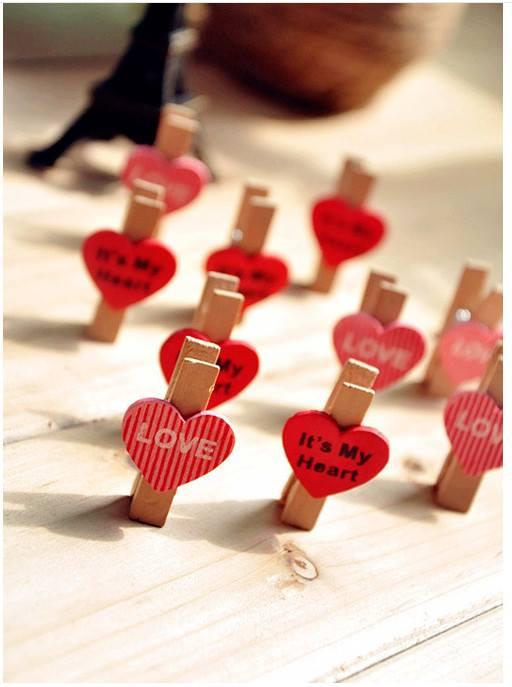 Kẹp gỗ trái tim chữ love