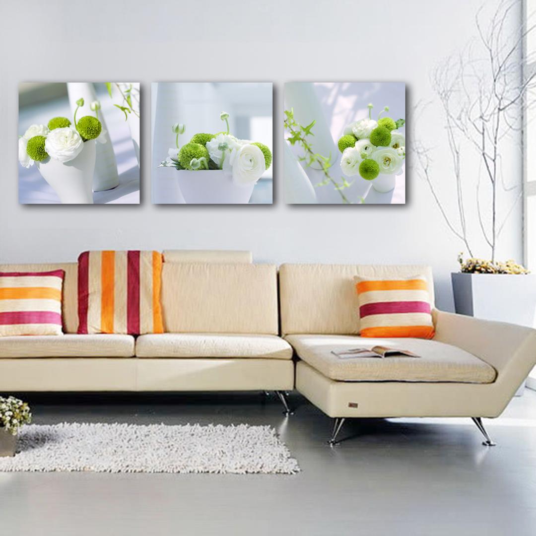 Tranh treo tường bình hoa trắng