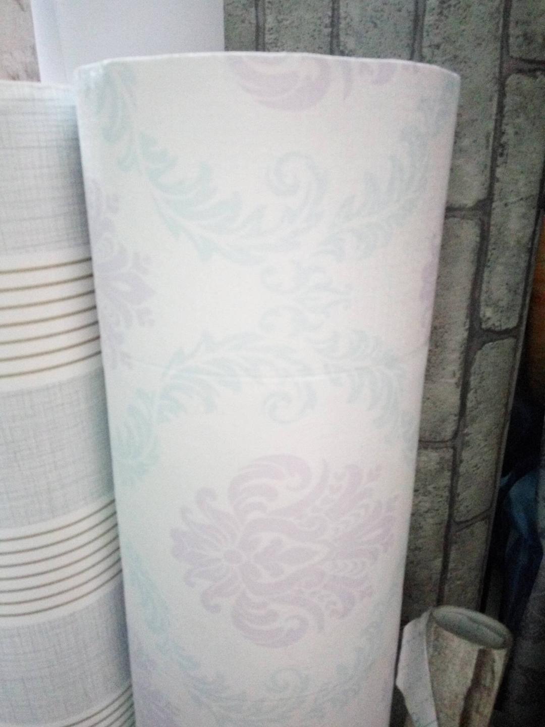 Decal cuộn dây leo xanh tím