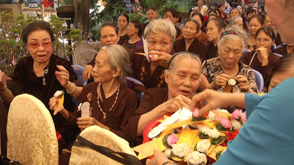 Bộ 20 hình ảnh về ngày lễ Vu Lan báo hiếu đẹp và ý nghĩa nhất 2022