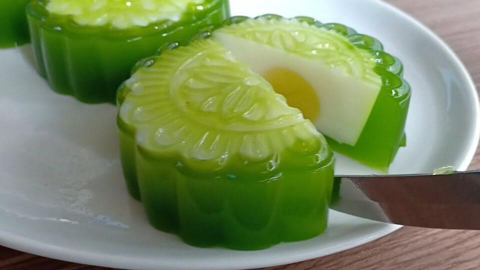 Hướng dẫn cách làm bánh trung thu rau câu nhân các loại siêu hấp dẫn