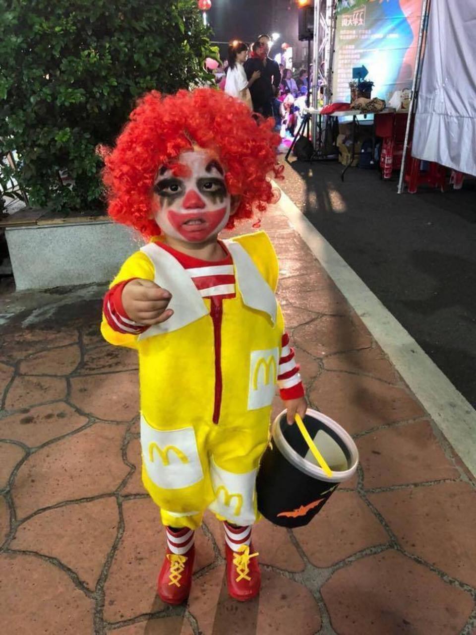 Những hình ảnh Halloween cute đến kinh dị đáng sợ đẹp nhất 2025