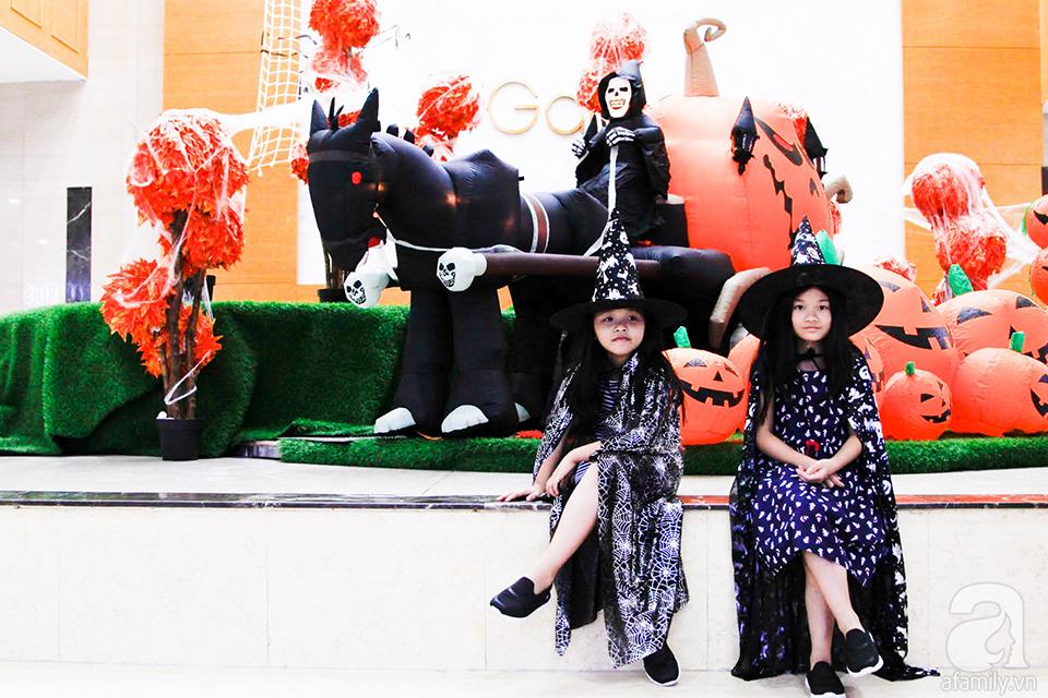 Những hình ảnh Halloween cute đến kinh dị đáng sợ đẹp nhất 2025