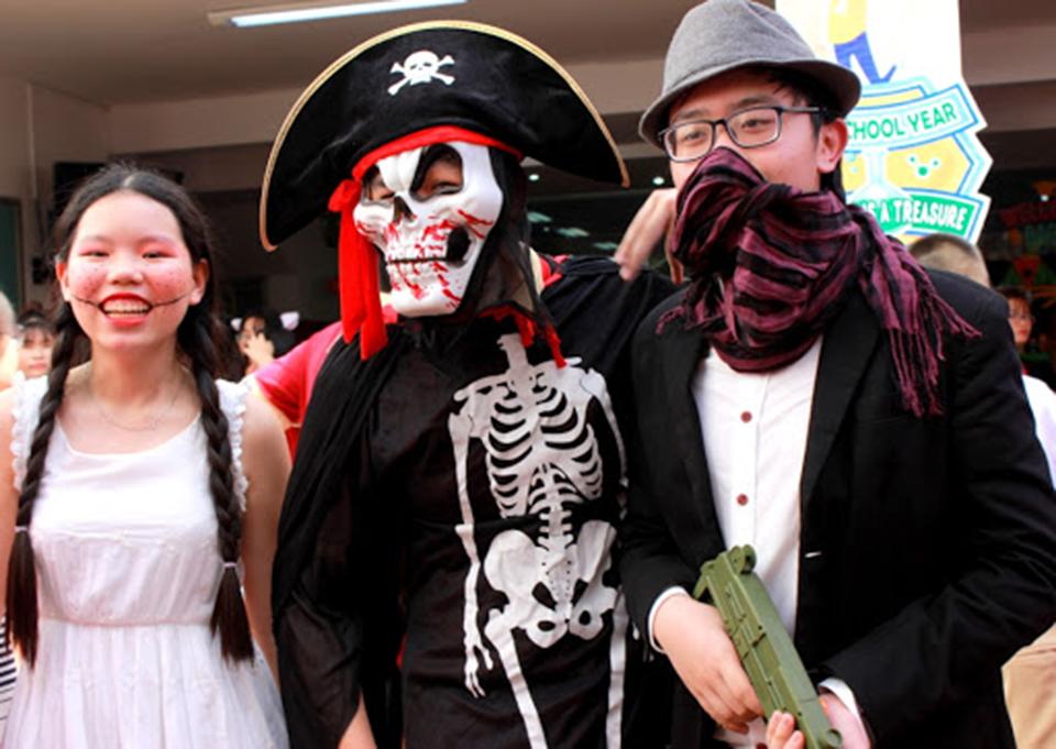 Những hình ảnh Halloween cute đến kinh dị đáng sợ đẹp nhất 2025