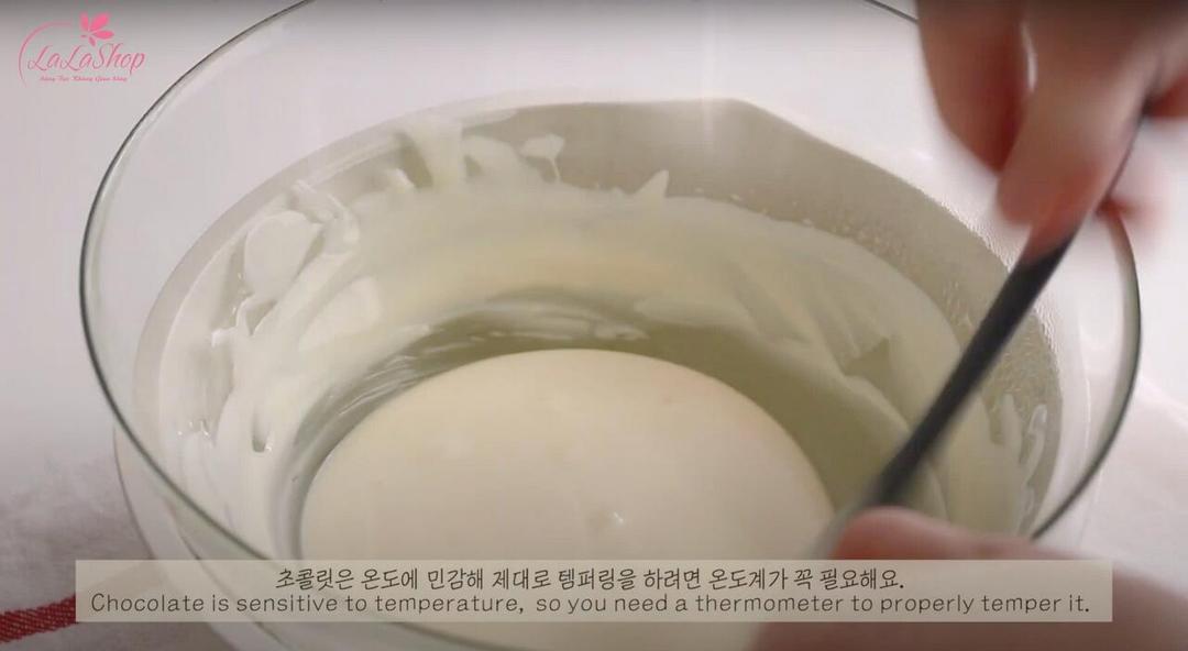 Nấu chảy chocolate
