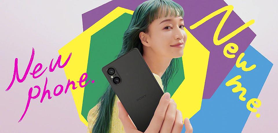 Tặng điện thoại thông mini