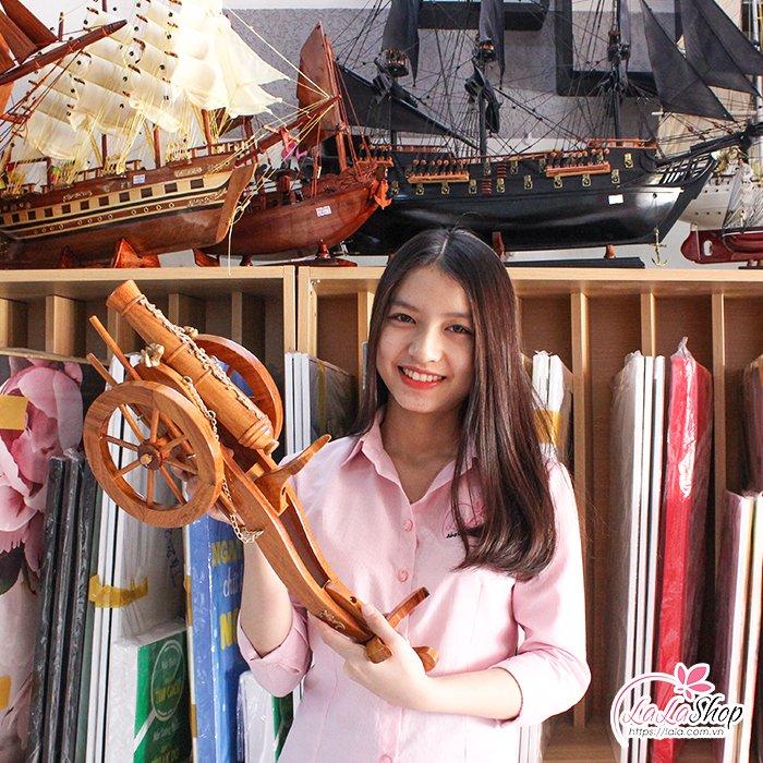Xe kéo pháo gỗ mỹ nghệ