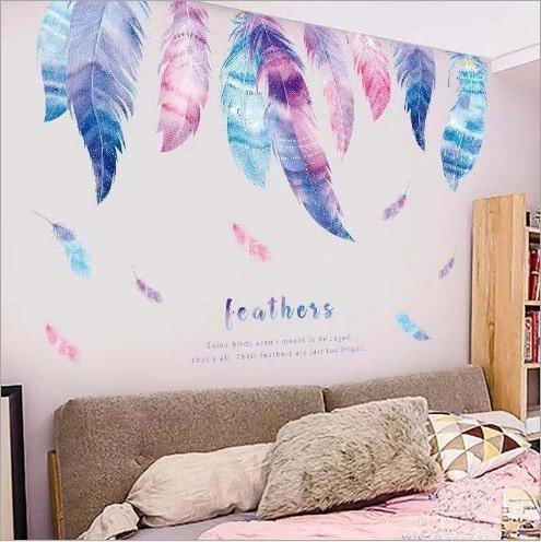 Decal dán tường lông vũ sắc màu