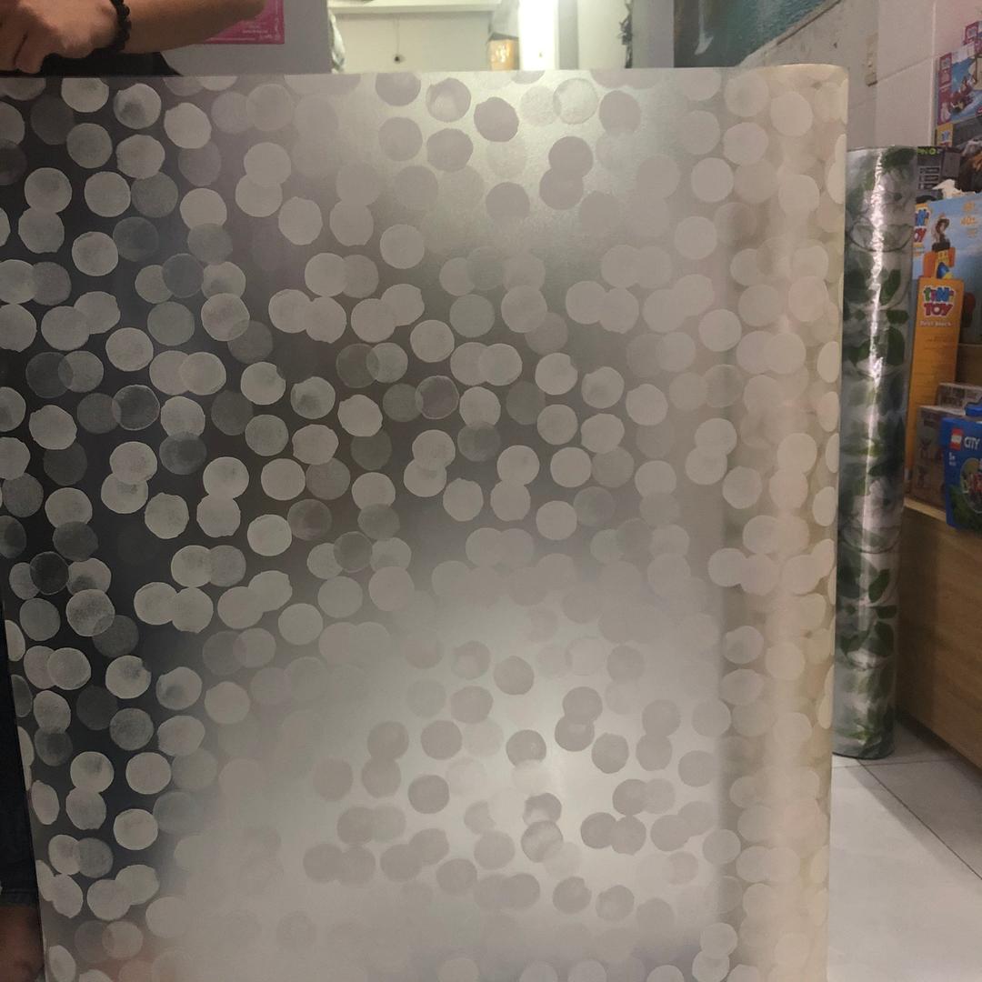 Giấy decal cuộn họa tiết trắng