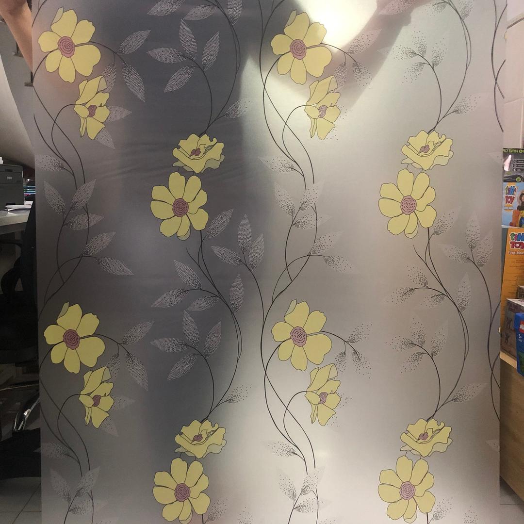 Giấy decal cuộn hoa vàng 2