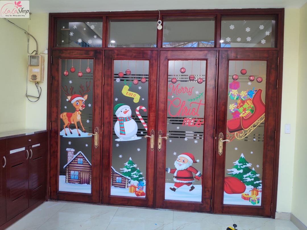 Decal dán tường combo cây thông noel và hộp quà 2