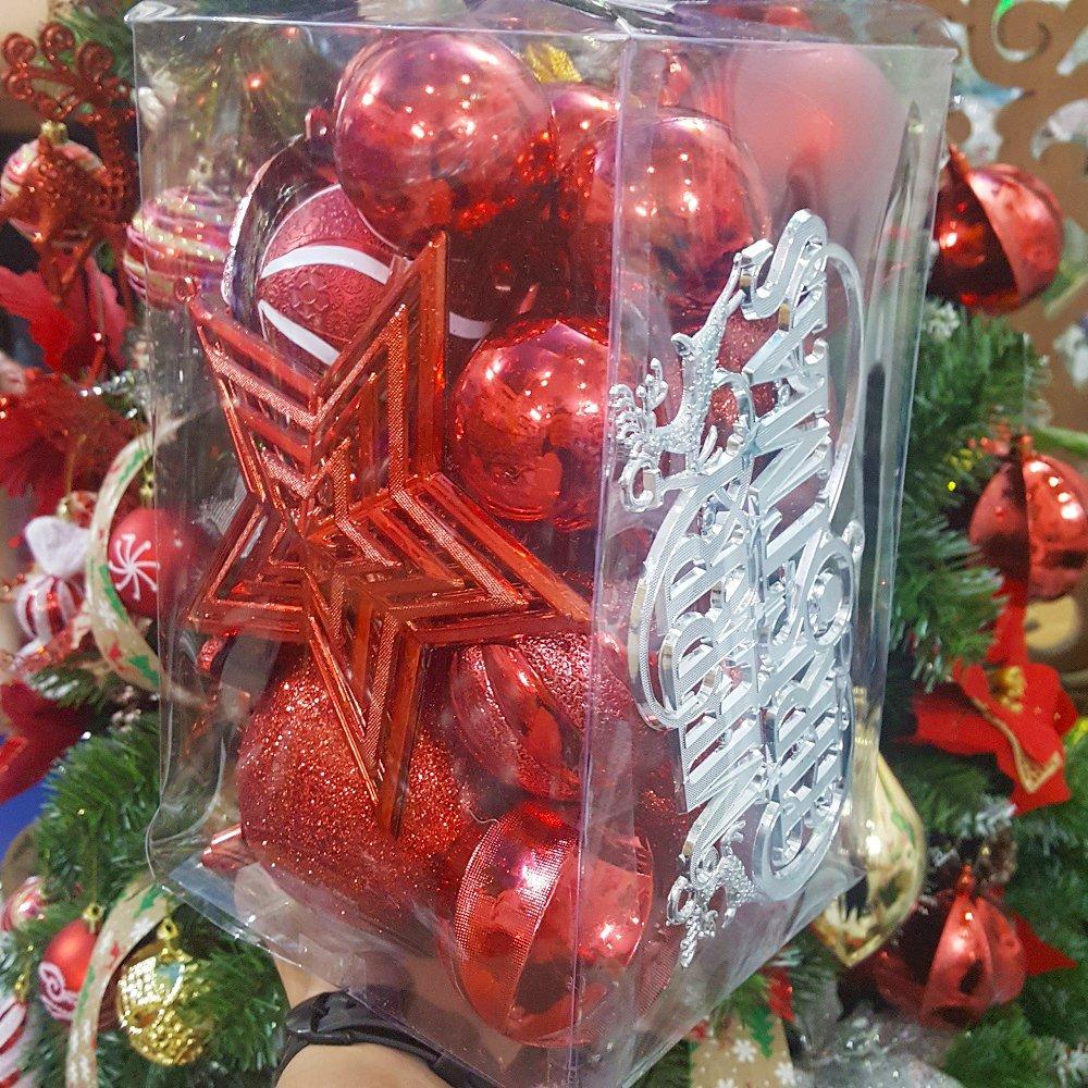 Hộp châu đỏ nhiều phụ kiện trang trí noel