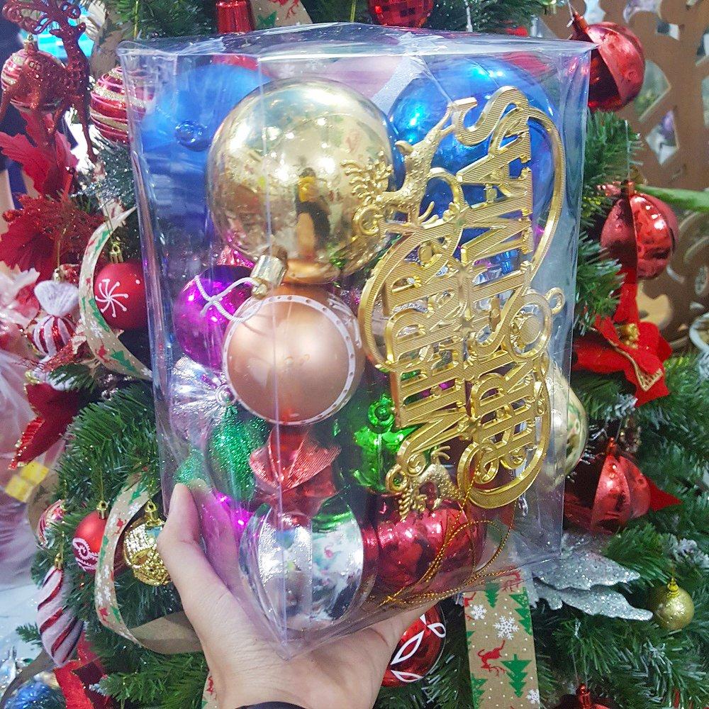 Hộp châu nhiều màu nhiều phụ kiện trang trí noel