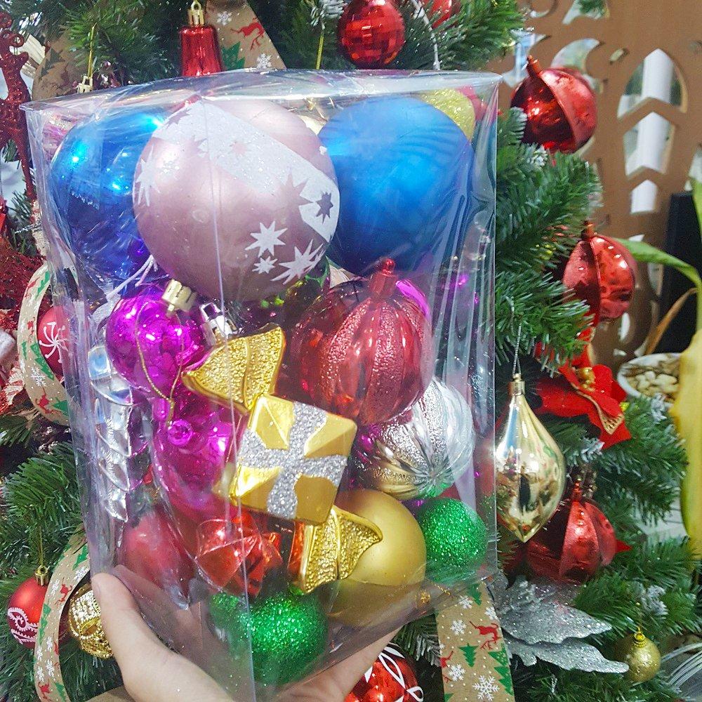 Hộp châu nhiều màu nhiều phụ kiện trang trí noel