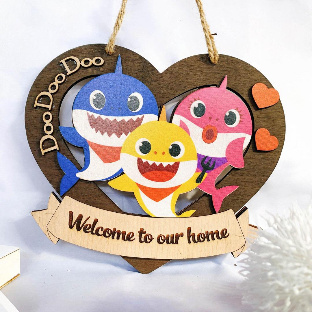 Bảng Treo Baby Shark Gia Đình Cá Mập