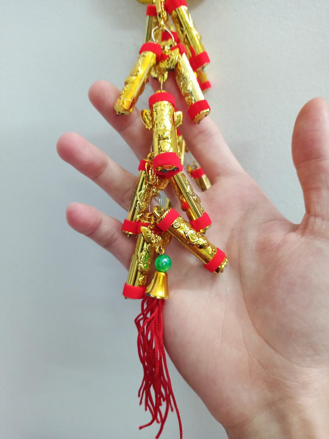 Lộc treo trang trí tết Đồng tiền may mắn và pháo vàng