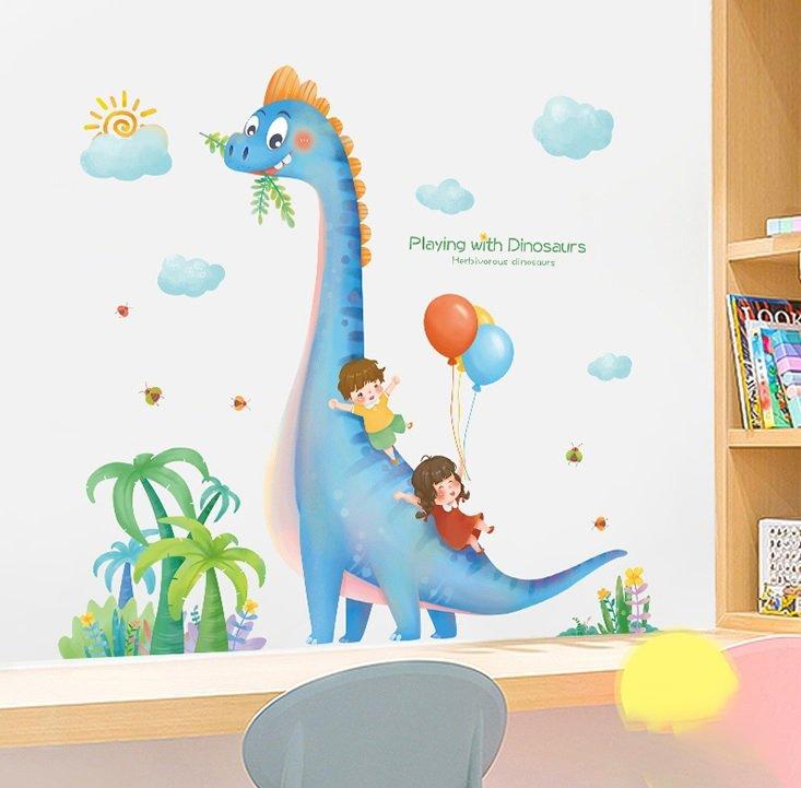 Decal dán tường bé và khủng long