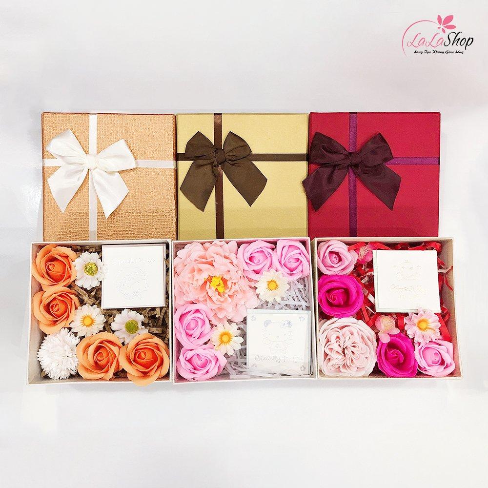Set Hộp Quà Tặng Sắc Màu Yêu Thương Kèm Hoa