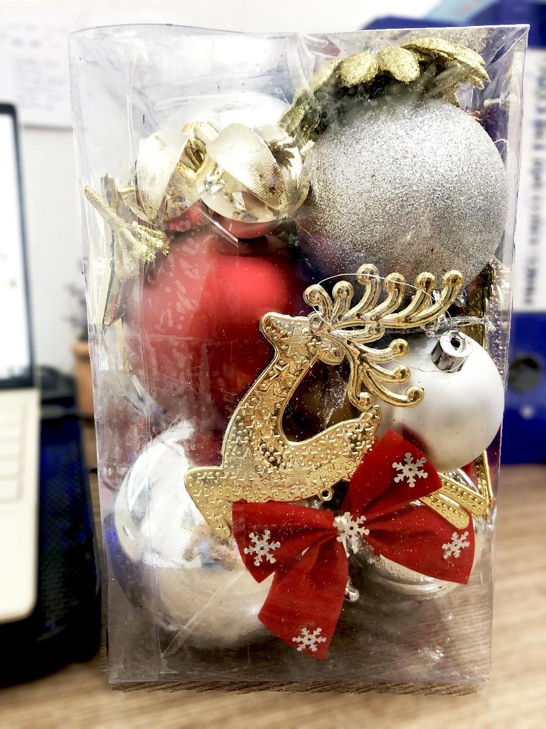 Hộp châu đủ loại trang trí cây thông noel 05