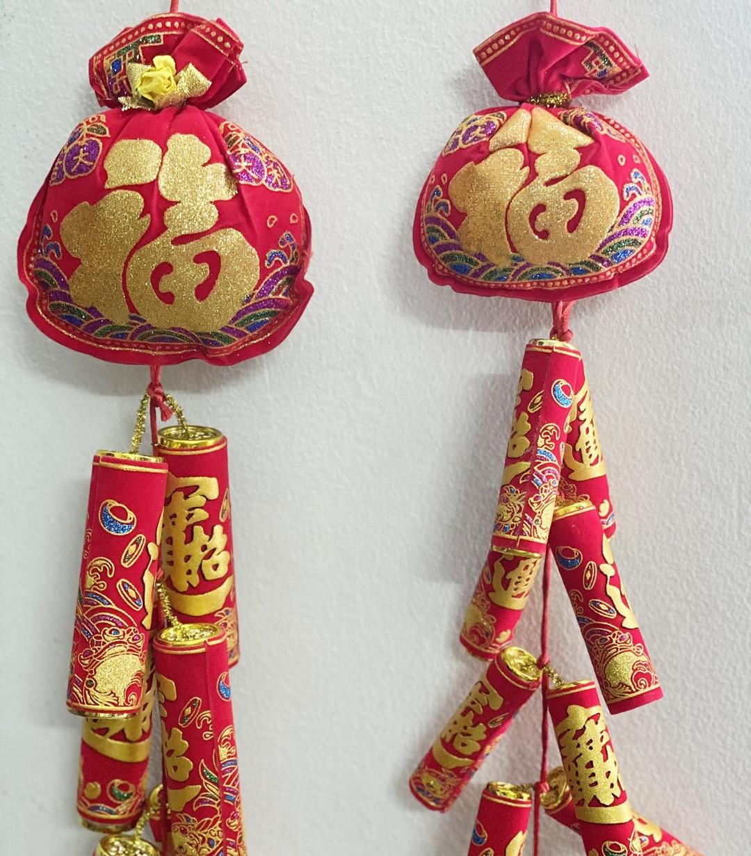Dây pháo túi thơm nhung đỏ trang trí tết