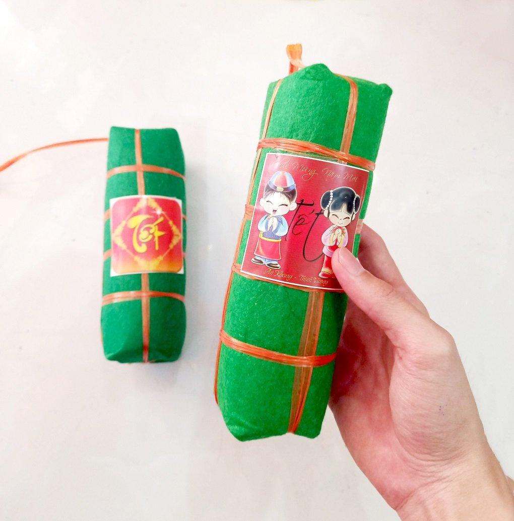 Mô hình bánh tét vải nỉ cao cấp trang trí tết