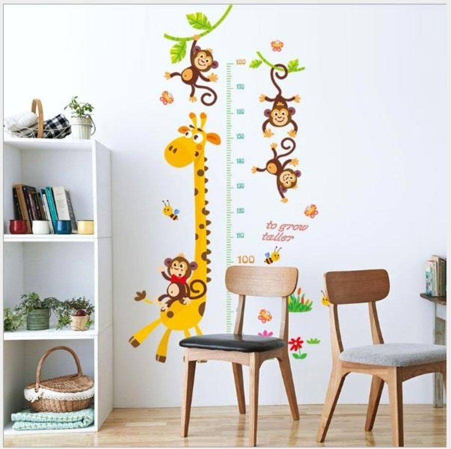 Decal dán tường thước đo hươu vàng (50x70)