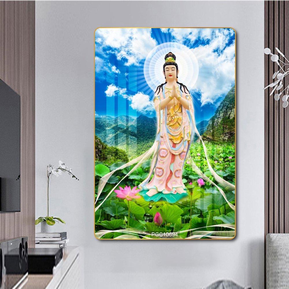 Tranh phật quan âm đứng giữa hồ sen