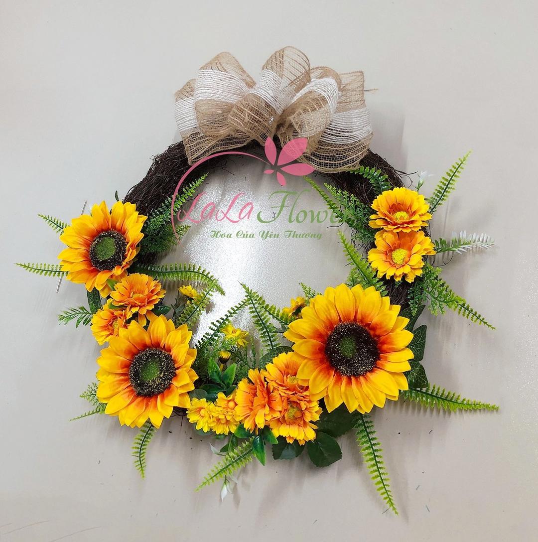 Vòng nguyệt quế hoa hướng dương treo cửa size 40cm