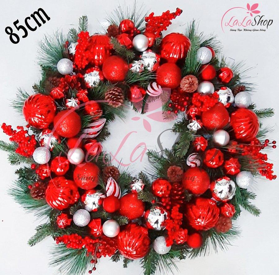 Vòng nguyệt quế sắc đỏ rực rỡ trang trí noel