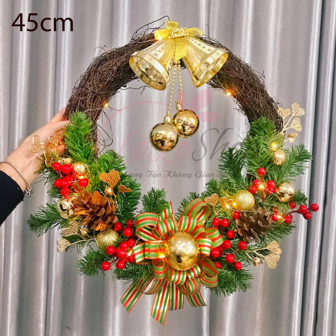 Vòng nguyệt quế 45cm trang trí noel quả châu cherry trái thông treo cửa có kèm đèn led