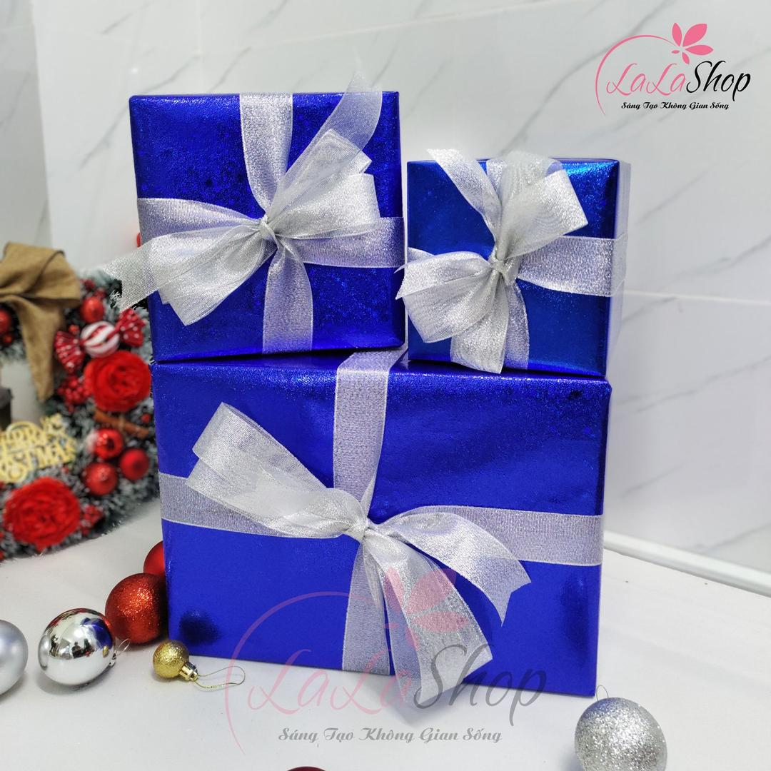 Set 3 hộp quà giáng sinh sắc xanh nơ bạc trang trí cây thông noel làm quà tặng - Mẫu 07