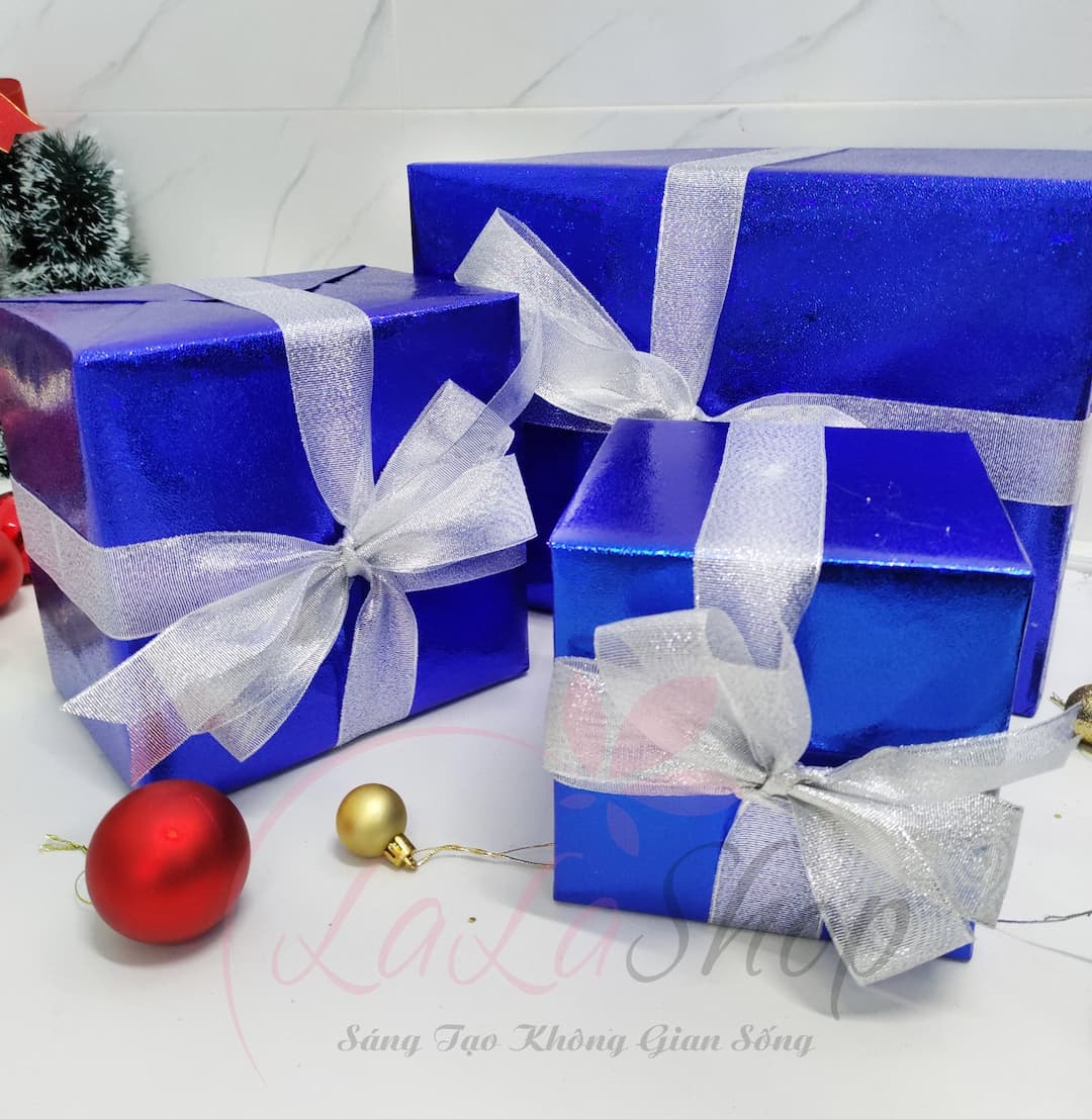 Set 3 hộp quà giáng sinh sắc xanh nơ bạc trang trí cây thông noel làm quà tặng - Mẫu 07