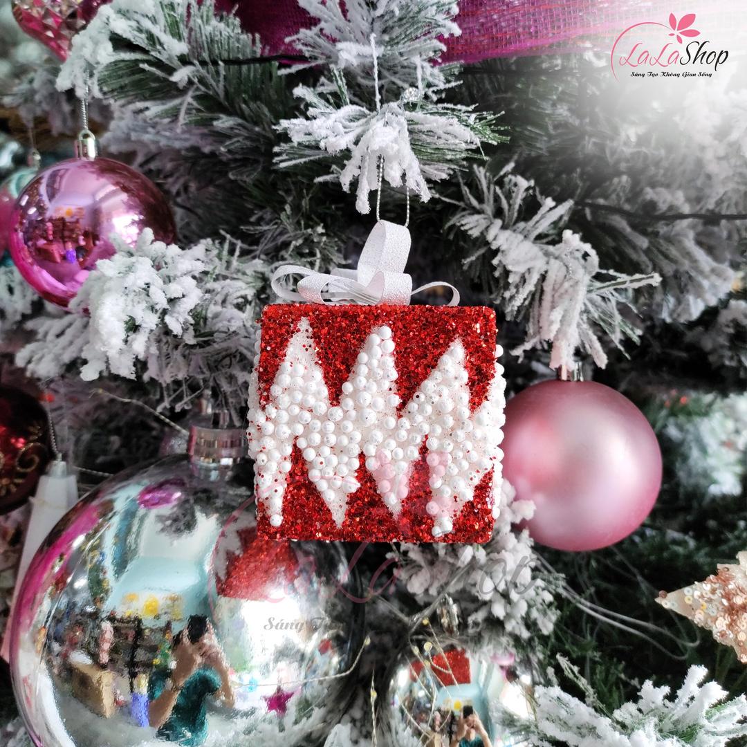 Hộp quà  treo phủ kim tuyến trang trí noel mẫu 2