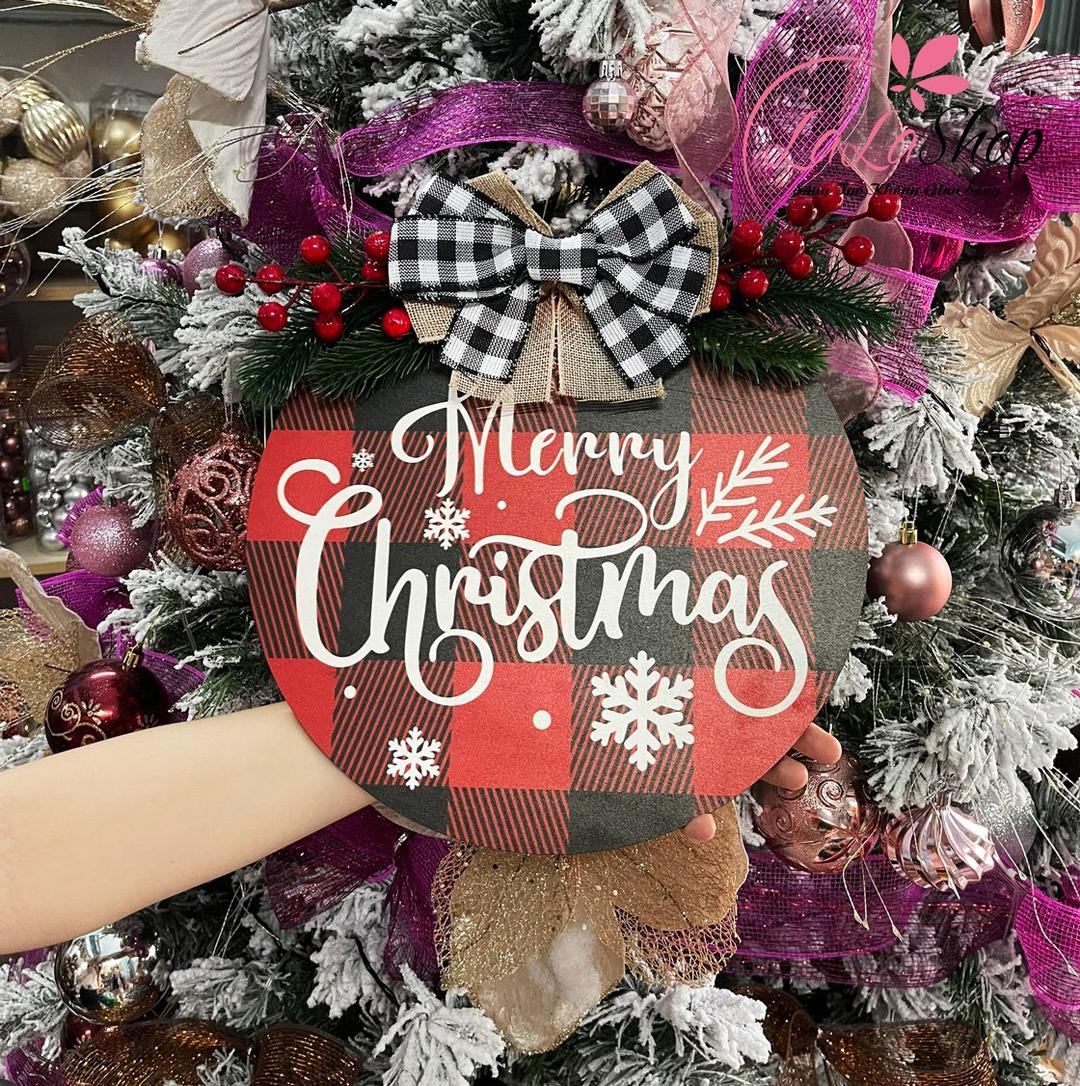 Bảng gỗ treo cửa Merry Christmas kèm nơ giáng sinh