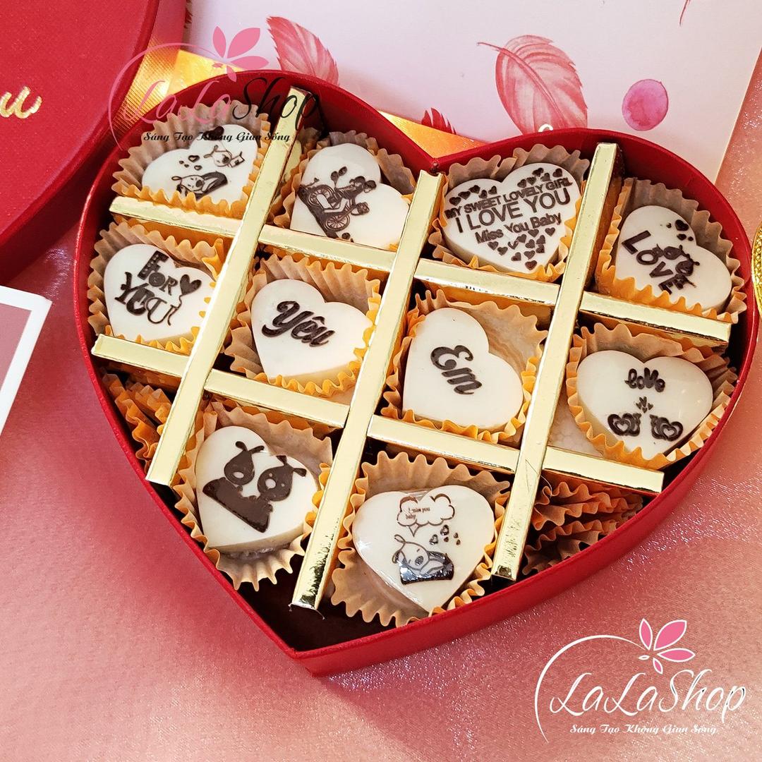 Hộp Socola 10 viên quà tặng Valentine ấm áp