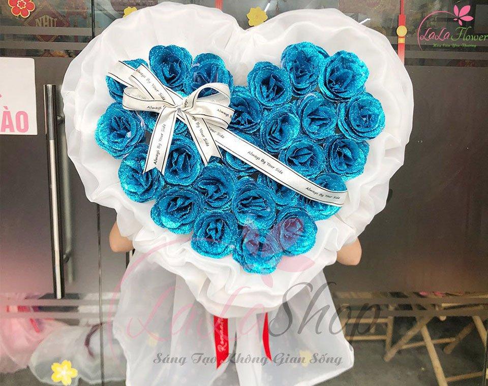 Hoa tặng lễ tốt nghiệp - Bó 26 Hoa Sáp Xanh Kim Tuyến Cao Cấp
