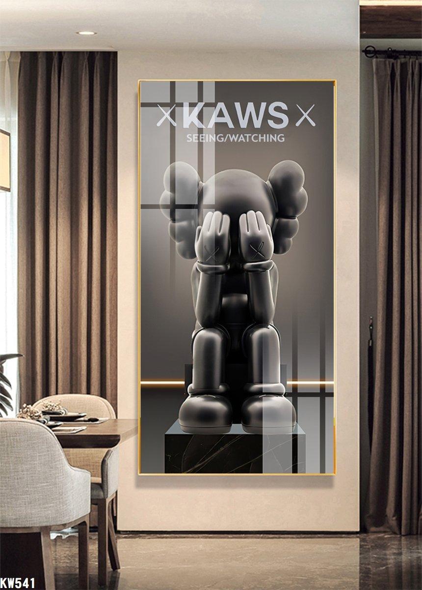 Tranh Treo Tường Gấu Kaws Ôm Mặt