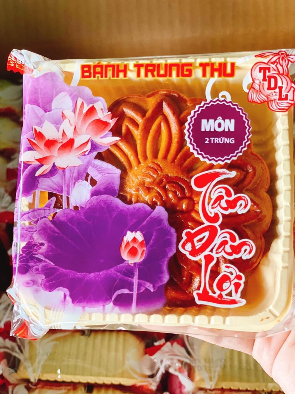 Bánh trung thu nhân khoai môn 2 trứng 200G Bánh Tân Dân Lợi