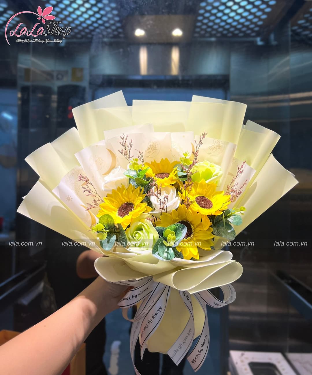 Bó hoa hướng dương sáp thơm quà tặng tốt nghiệp