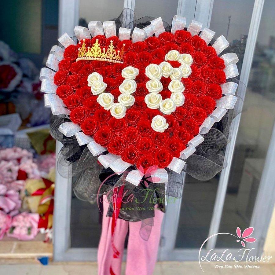 Cách chọn hoa tặng 20/10 đẹp và ý nghĩa nhất cho Vợ