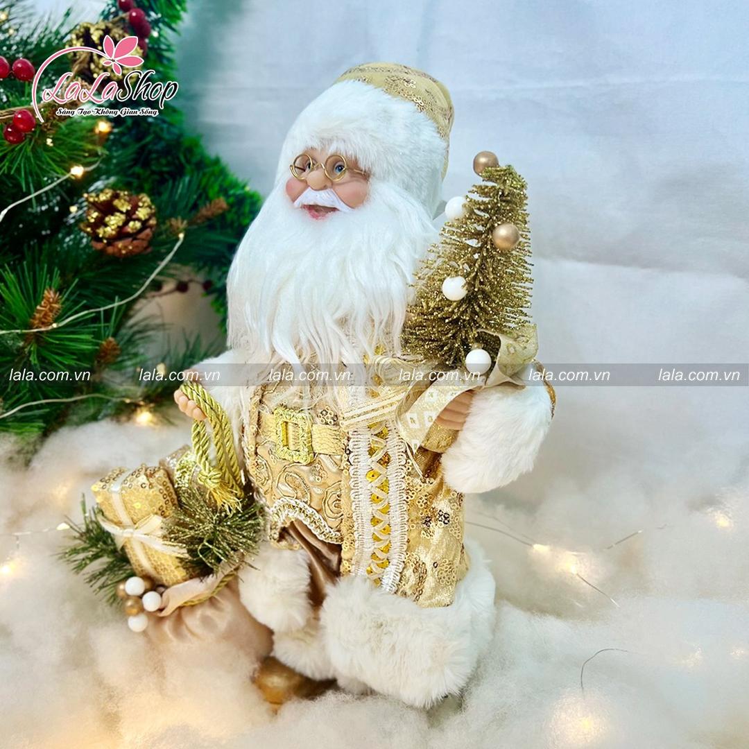 Mô hình Ông Già Noel Đỏ Cầm Cây Thông Vàng Size Nhỏ 027