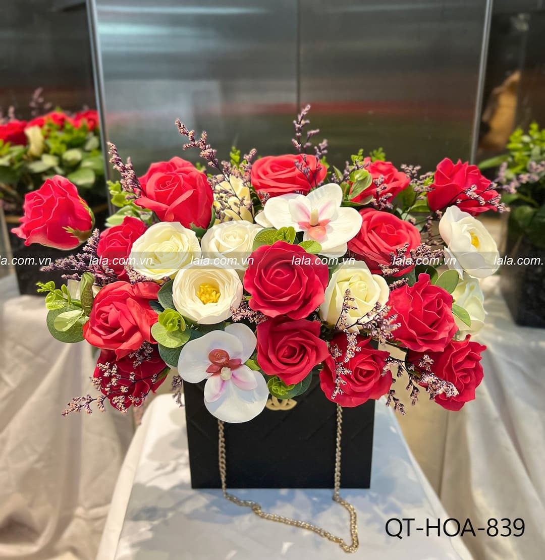 Lẵng hoa để bàn cao cấp sắc hồng mẫu 839