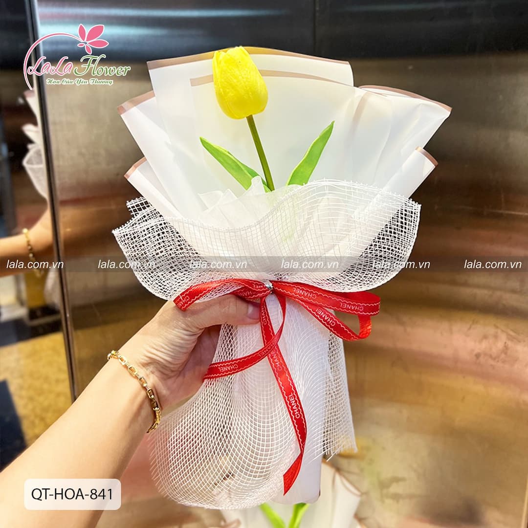 Bó 1 bông hoa tulip nhiều màu