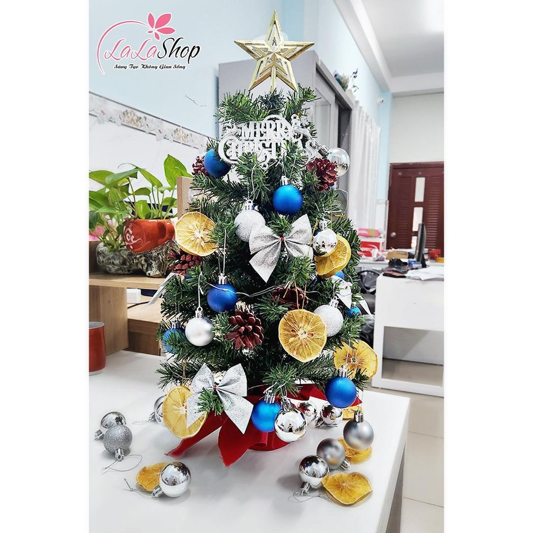 Cây thông mini trang trí noel 60cm sắc xanh dương mẫu 12