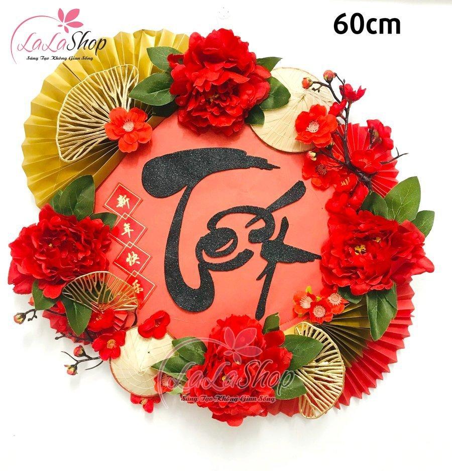 Vòng hoa và mẹt tre trang trí Tết - Mẹt tre