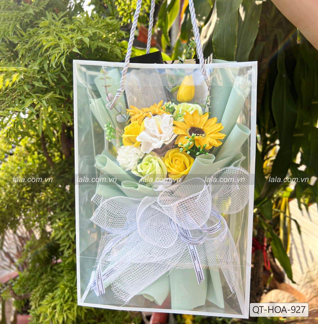 Túi quà tặng bó hoa hồng sáp