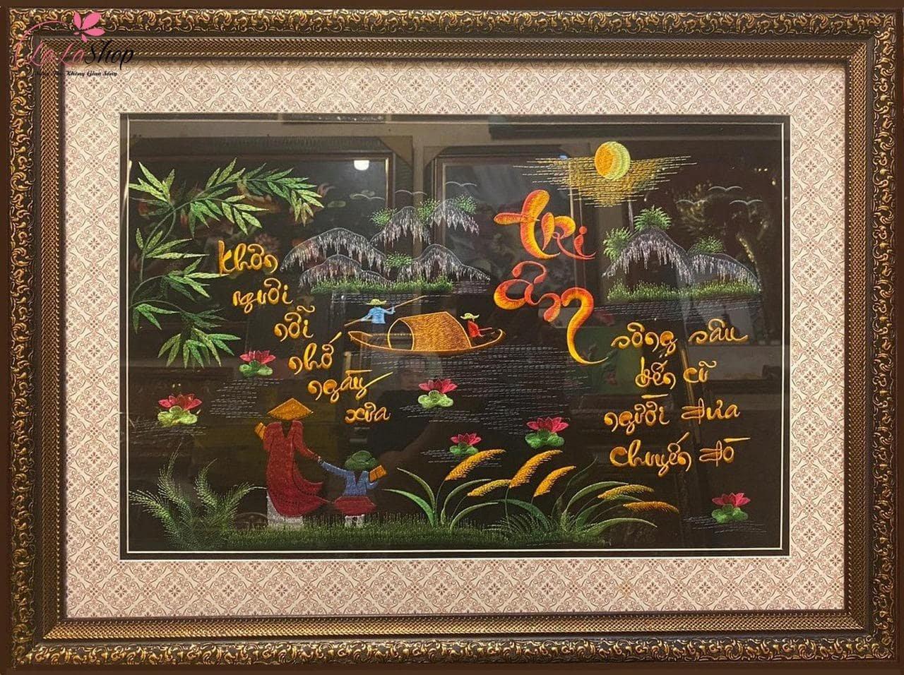 Tranh 20/11 thêu mang đến vẻ đẹp độc đáo và sang trọng